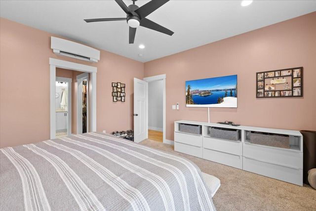 2586 Tiffin Way, Medford, OR 97504