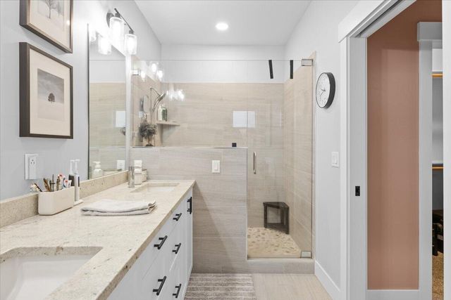 2586 Tiffin Way, Medford, OR 97504