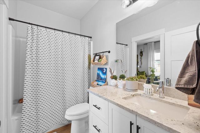 2586 Tiffin Way, Medford, OR 97504