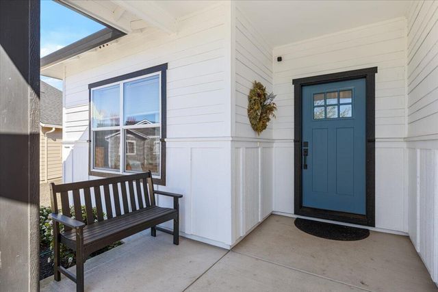 2586 Tiffin Way, Medford, OR 97504