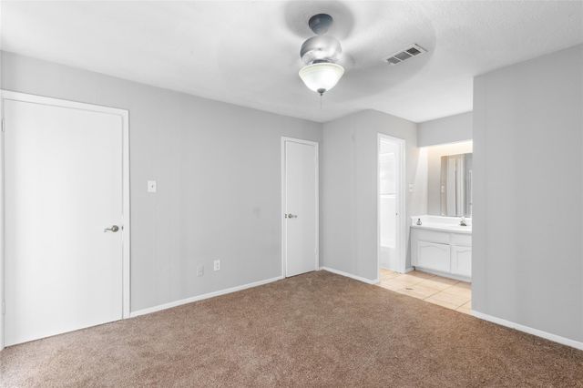 2942 Heritage Colony Drive, Webster, TX 77598