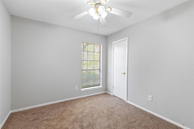 2942 Heritage Colony Drive, Webster, TX 77598