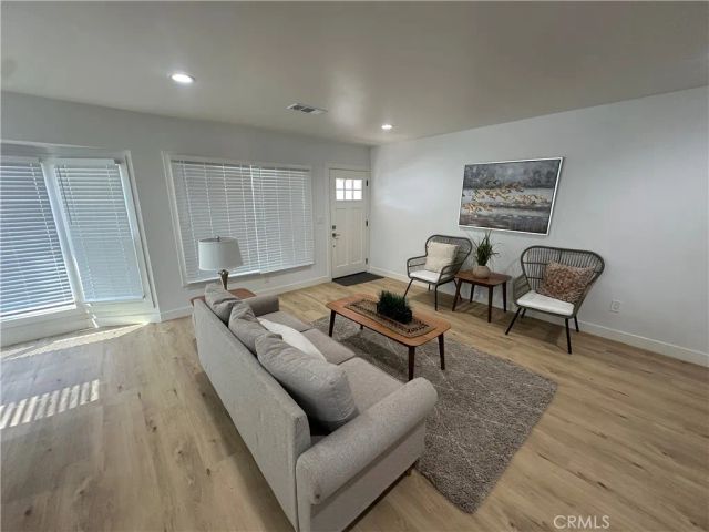 5344 Adenmoor, Lakewood, CA 90713