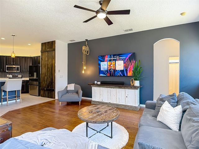 12919 FRAMINGHAM COURT, Tampa, FL 33626