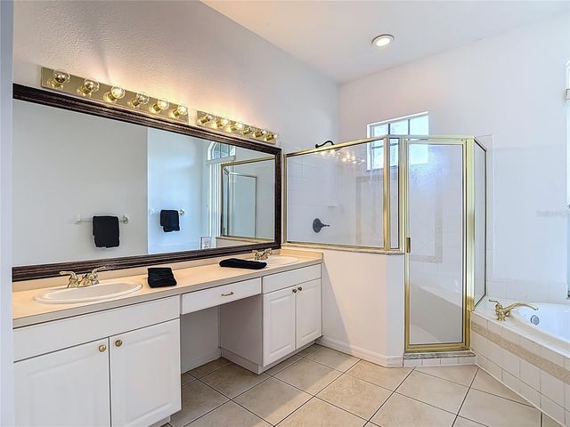 12919 FRAMINGHAM COURT, Tampa, FL 33626