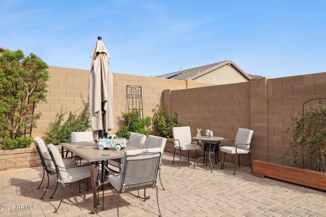 17388 W BENT TREE Drive, Surprise, AZ 85387