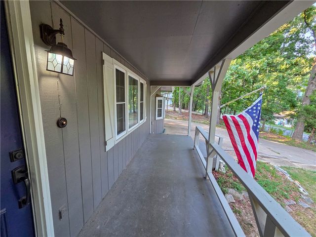 16 Amesbury Lane, Bella Vista, AR 72715