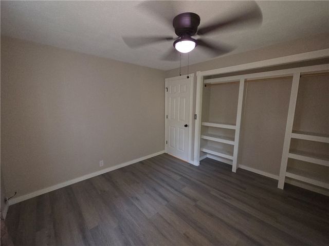 16 Amesbury Lane, Bella Vista, AR 72715