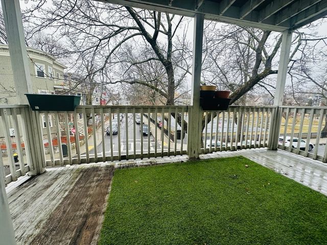 28 Melbourne St 3, Boston, MA 02124