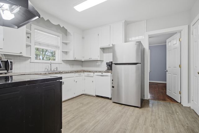 521 Saint Andrews Boulevard, Charleston, SC 29407