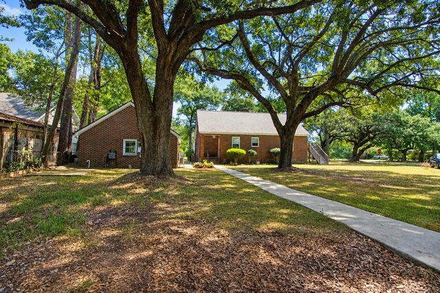 521 Saint Andrews Boulevard, Charleston, SC 29407