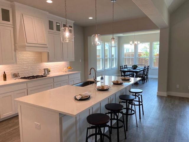 462 Creekside, Haslet, TX 76052