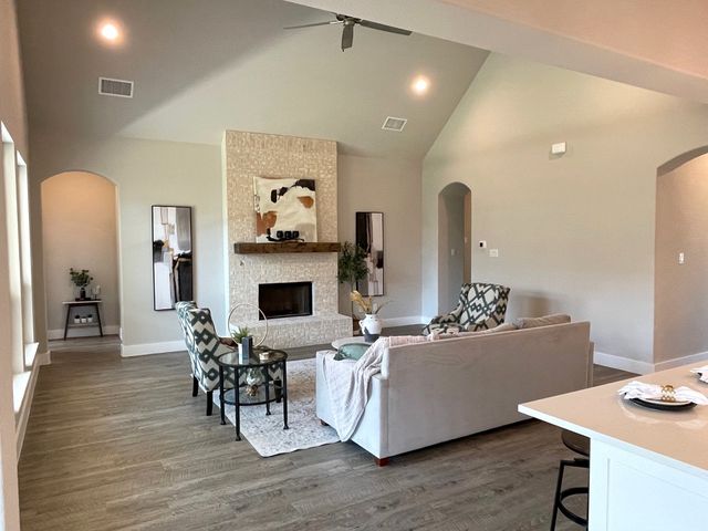 462 Creekside, Haslet, TX 76052