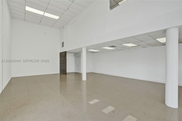 900 Flagler St, Miami, FL 33130