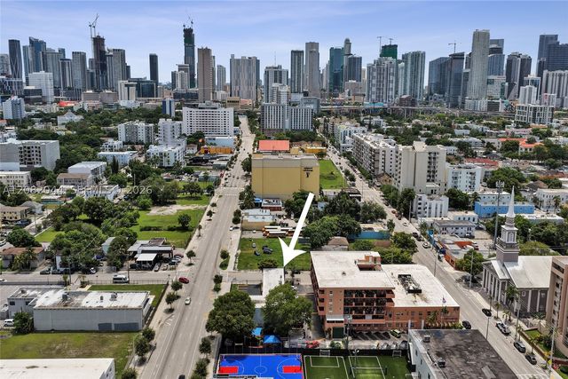 900 Flagler St, Miami, FL 33130