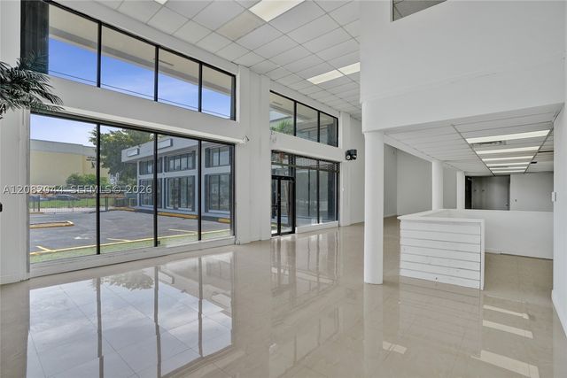 900 Flagler St, Miami, FL 33130