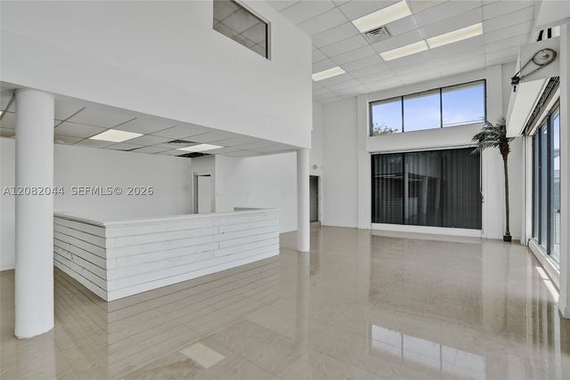 900 Flagler St, Miami, FL 33130