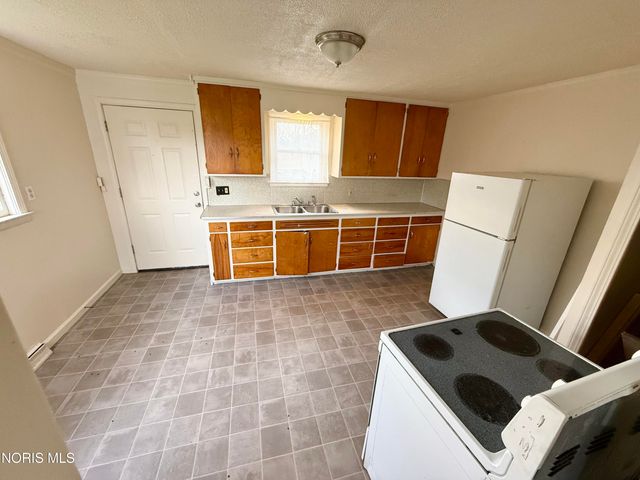 3124 N Erie Street, Toledo, OH 43611