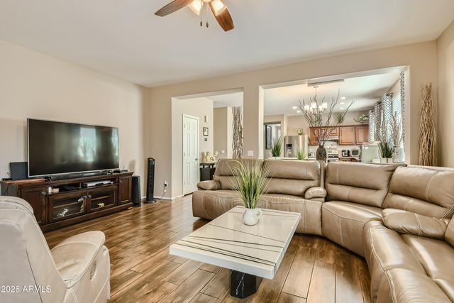 3439 W SAINT ANNE Avenue, Phoenix, AZ 85041