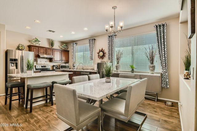 3439 W SAINT ANNE Avenue, Phoenix, AZ 85041