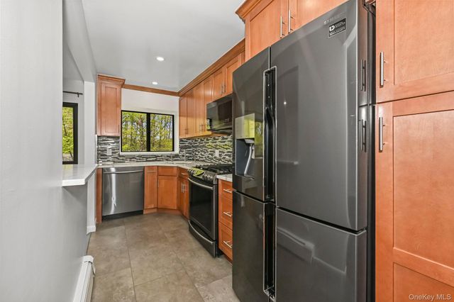2221 Palmer Avenue 3R, New Rochelle, NY 10801