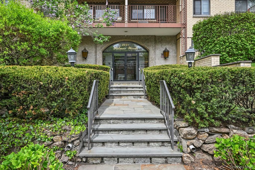 2221 Palmer Avenue 3R, New Rochelle, NY 10801