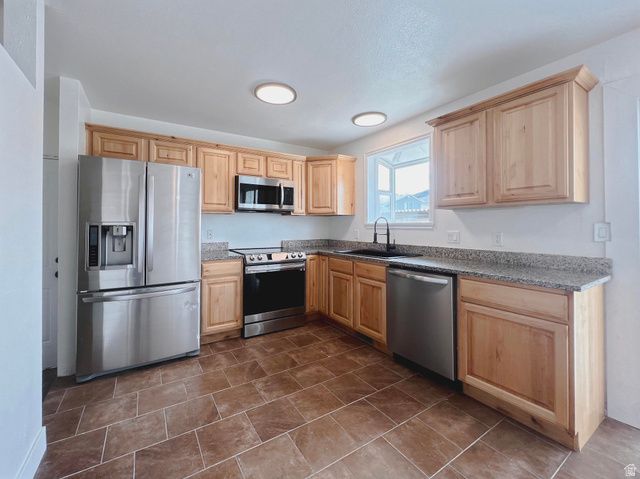 3808 S 8200 W, Magna, UT 84044