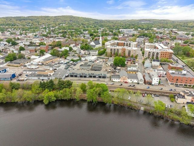 42 Felton St 7R, Waltham, MA 02453