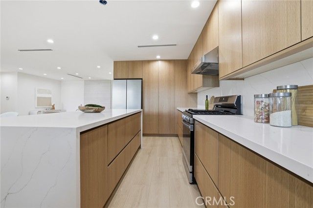 9651 Comanche, Chatsworth (los Angeles), CA 91311