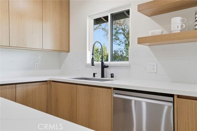 9651 Comanche, Chatsworth (los Angeles), CA 91311