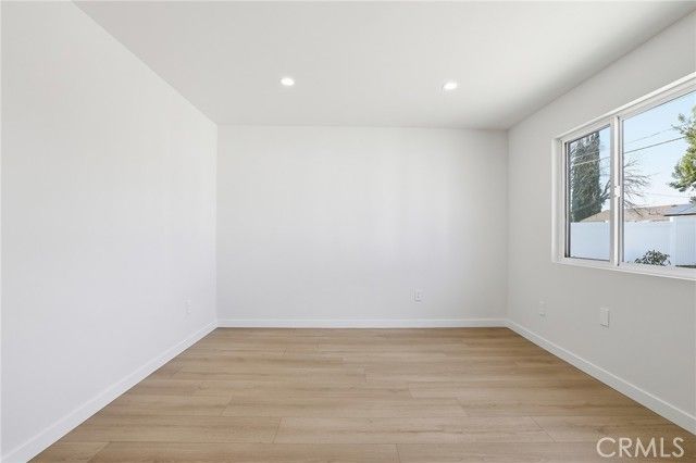 9651 Comanche, Chatsworth (los Angeles), CA 91311