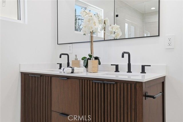 9651 Comanche, Chatsworth (los Angeles), CA 91311