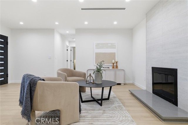 9651 Comanche, Chatsworth (los Angeles), CA 91311