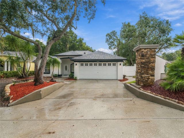 11836 HUNTERS LAKE DRIVE, New Port Richey, FL 34654