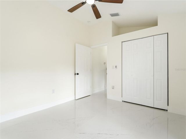 11836 HUNTERS LAKE DRIVE, New Port Richey, FL 34654