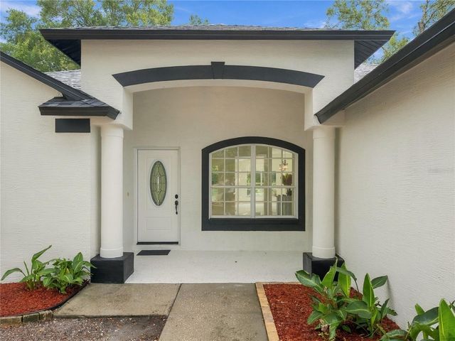11836 HUNTERS LAKE DRIVE, New Port Richey, FL 34654