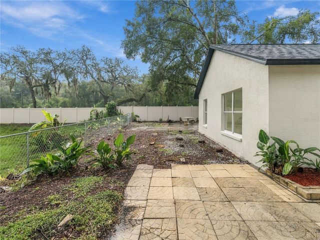 11836 HUNTERS LAKE DRIVE, New Port Richey, FL 34654