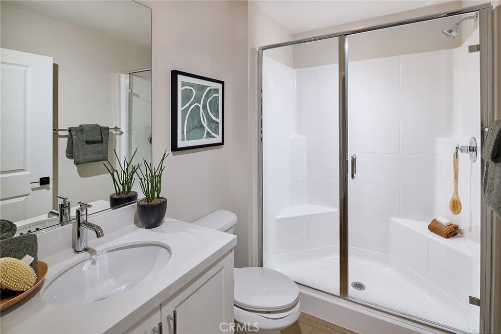 Image 16 of property listing at 5826 Walden Court, Eastvale, CA 92880