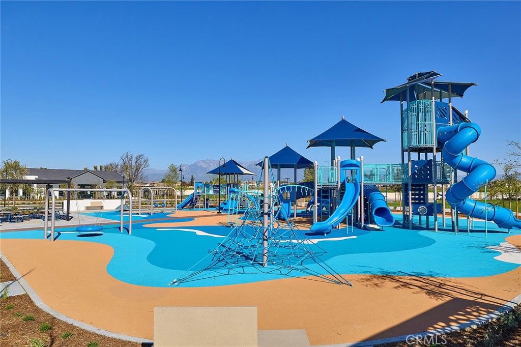 Image 37 of property listing at 5826 Walden Court, Eastvale, CA 92880