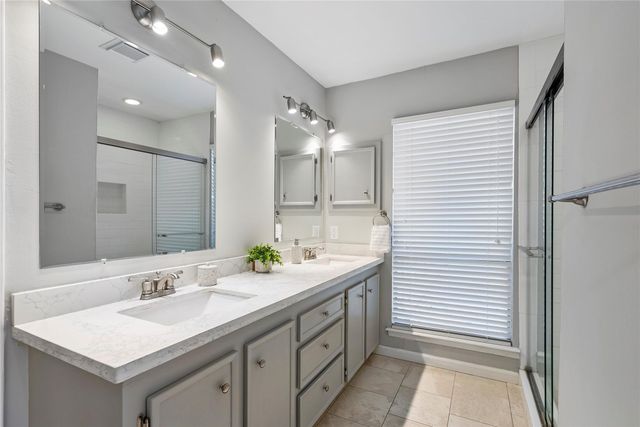12226 Ravenmoor Drive, Houston, TX 77077