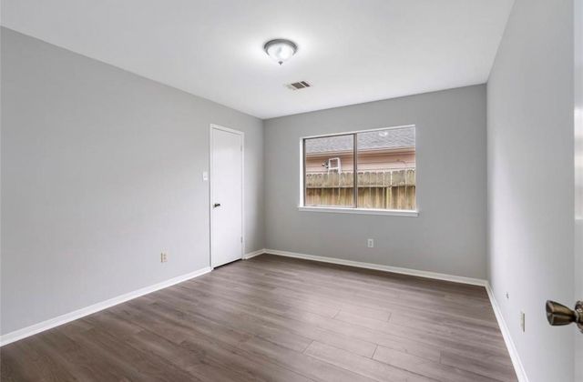 12226 Ravenmoor Drive, Houston, TX 77077