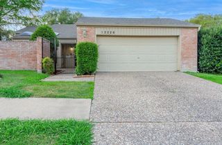 12226 Ravenmoor Drive, Houston, TX 77077