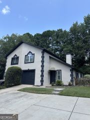 4205 Lakes End Drive NW, Kennesaw, GA 30144