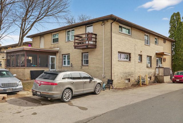 5710 Russett Road, Madison, WI 53711