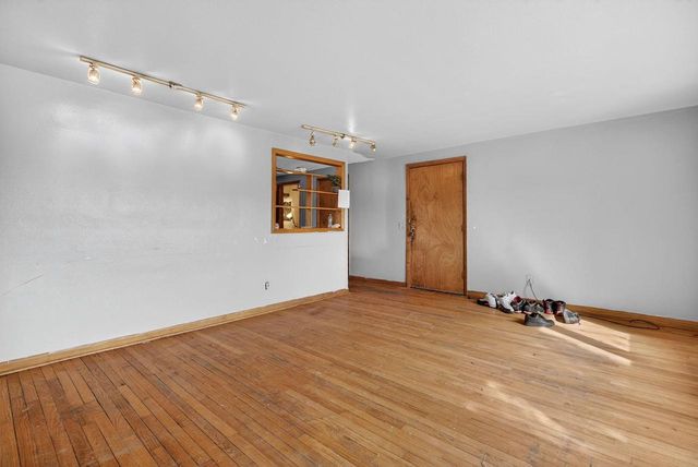 5710 Russett Road, Madison, WI 53711