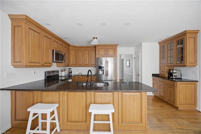 1517 Colbeck CT, Virginia Beach, VA 23456