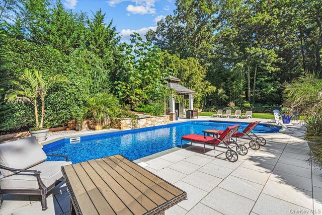 6 Carman Road, Dix Hills, NY 11746