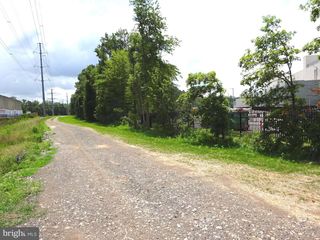 8306 BETHLEHEM RD, Manassas, VA 20109