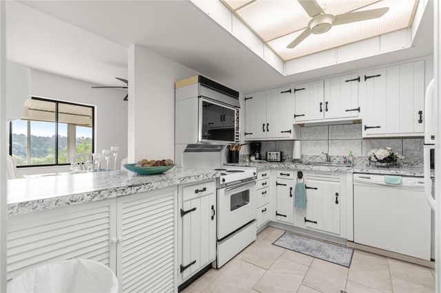 628 MIDWAY DRIVE B, Ocala, FL 34472