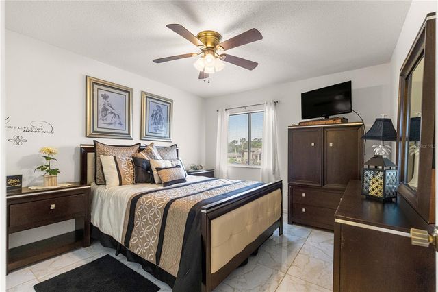 628 MIDWAY DRIVE B, Ocala, FL 34472
